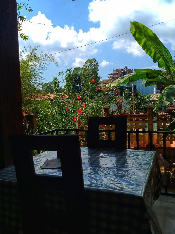 Maleesha Homestay Ella Ngoại thất bức ảnh